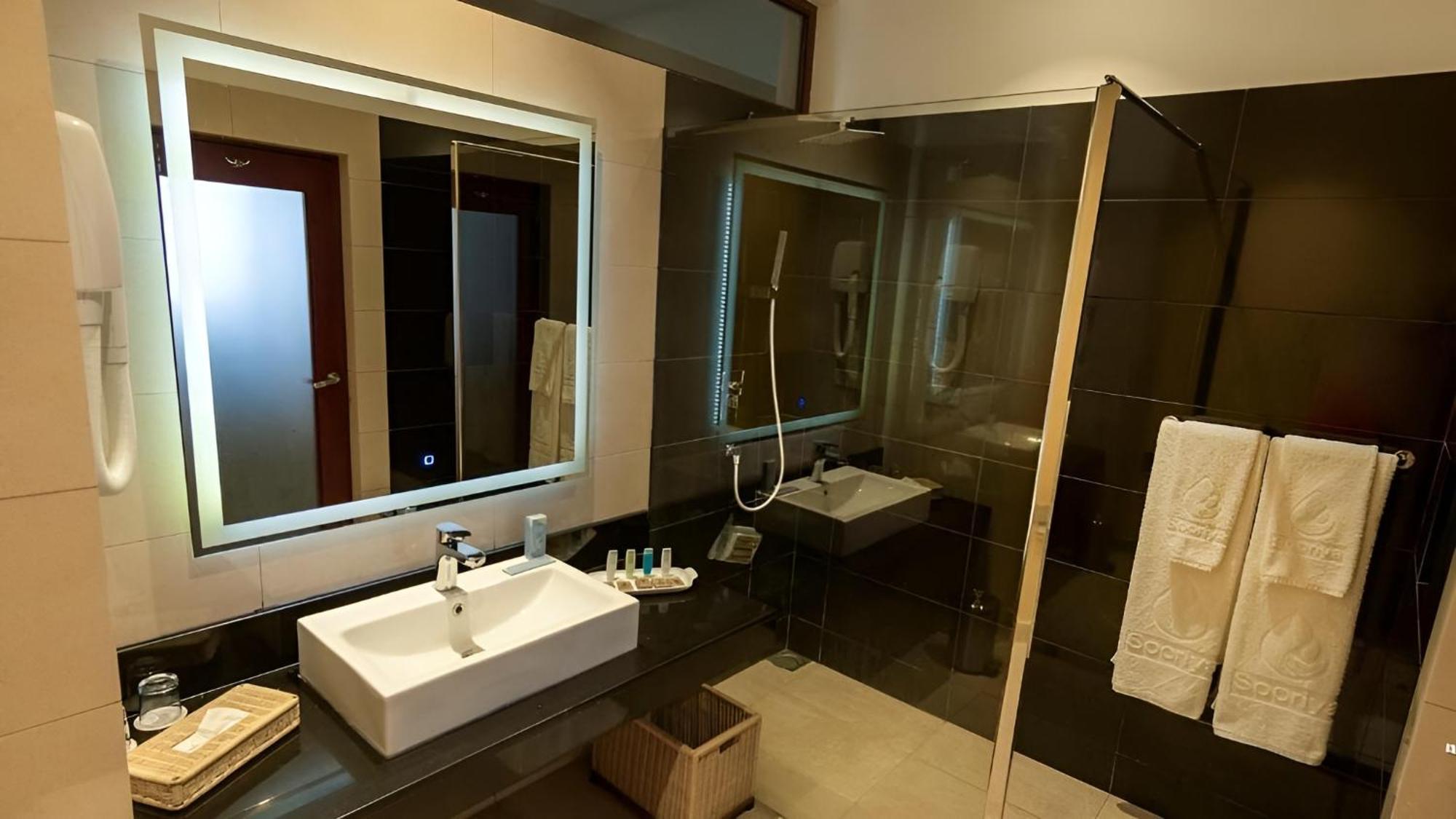 Sooriya Resort & Spa Tangalle Bagian luar foto