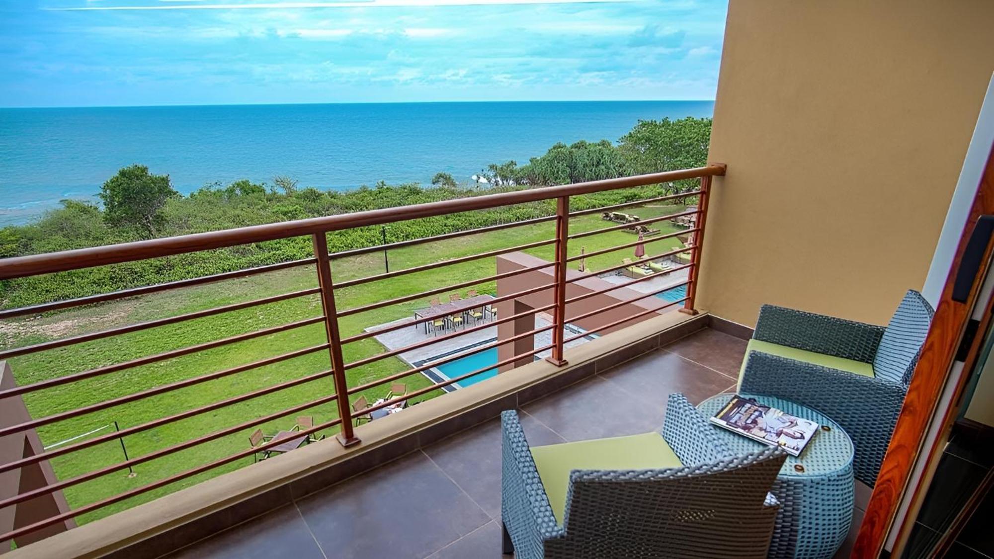 Sooriya Resort & Spa Tangalle Bagian luar foto